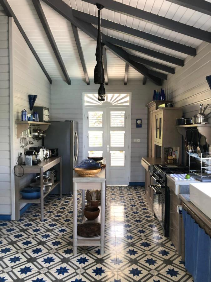La Maison Bleue - Les Hauts De La Baie Terre-de-Bas Екстер'єр фото